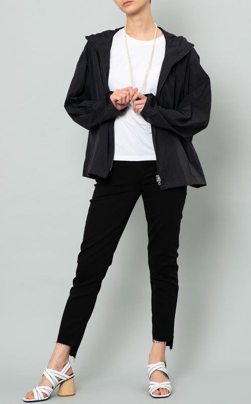 カットオフアンクルテーパードパンツ