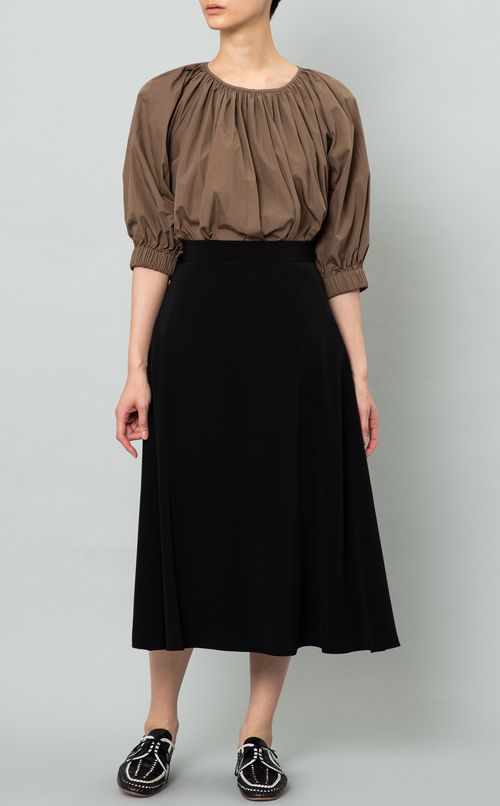 ストレッチフレアスカート