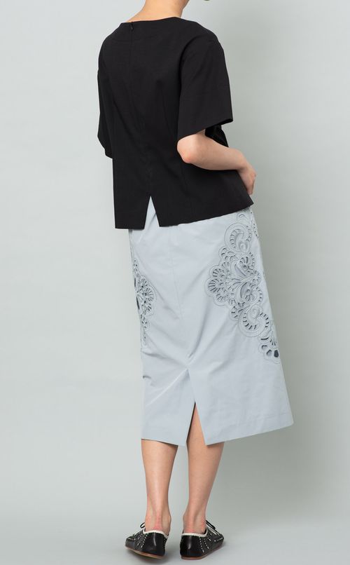 リネン混Vネックブラウス