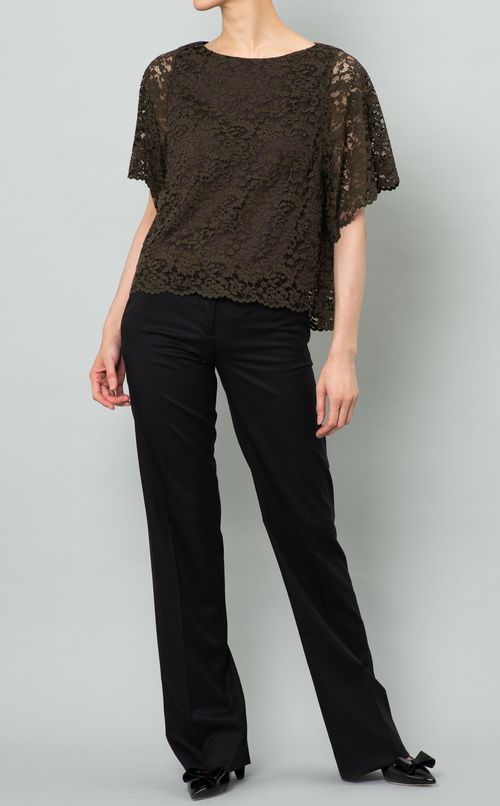 フラワーレースプルオーバーブラウス