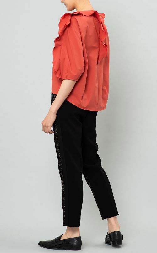 ストレッチフリルブラウス