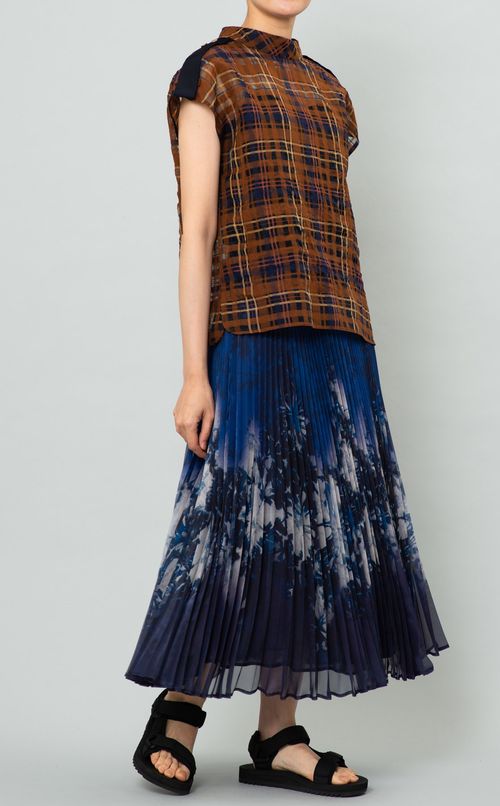 ハイネックチェックブラウス