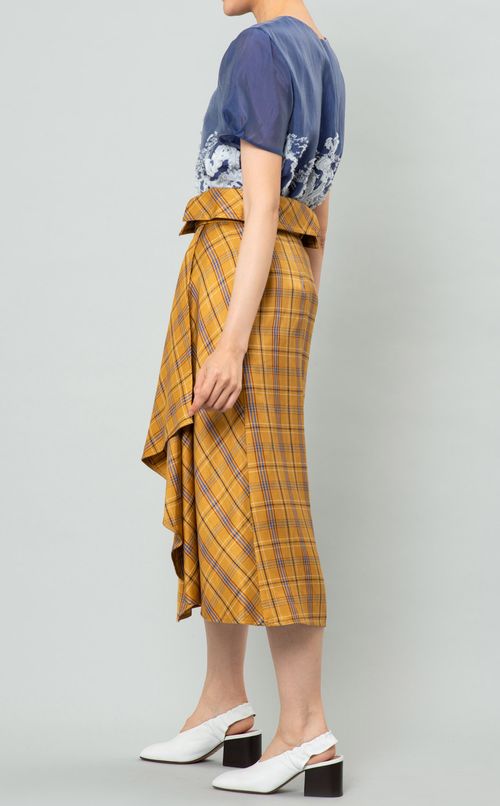 アシンメトリードレープスカート