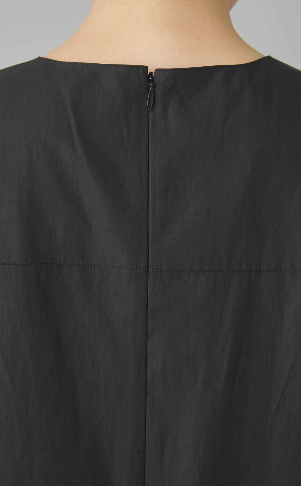 テントシルエットワンピース