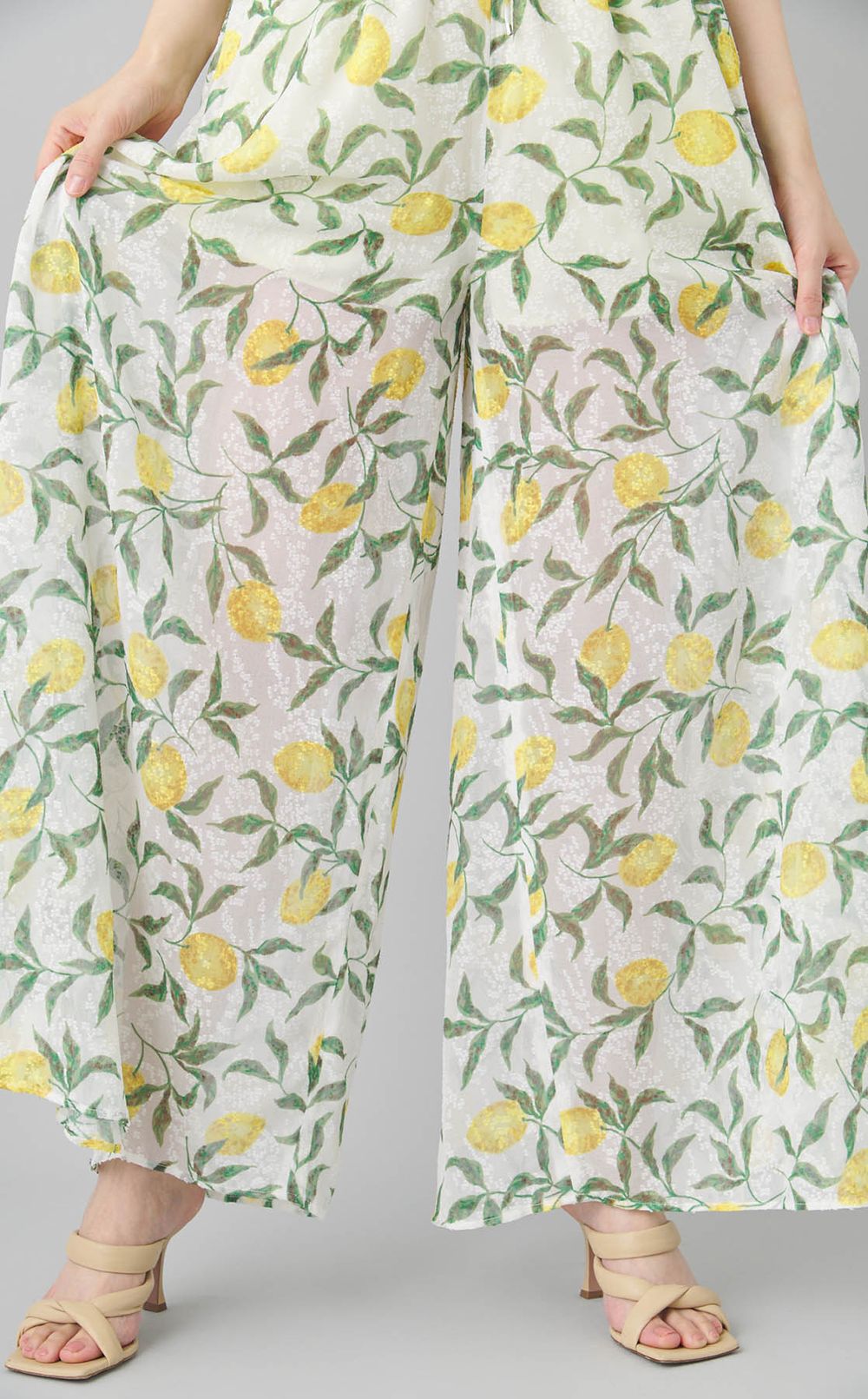 フラワープリントワイドパンツ