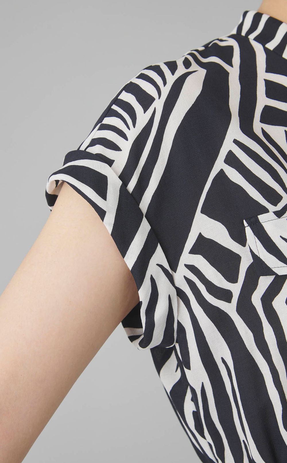 アニマルプリントシャツワンピース