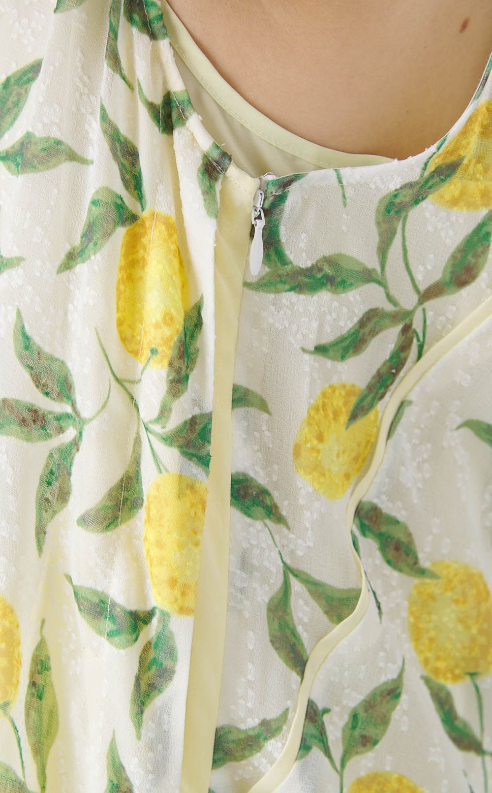 シフォンジャガードVネックワンピース