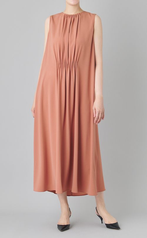 タックネックノースリーブワンピース