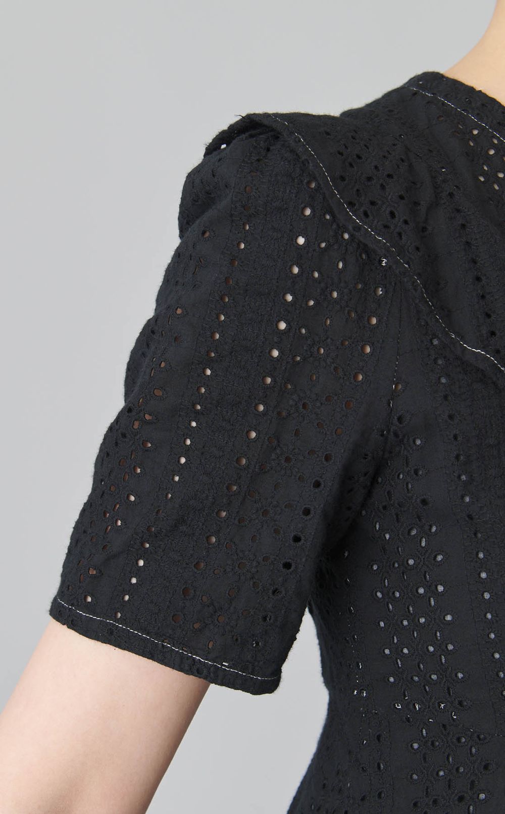 【reADdress】コットンエンブロイダリーブラウス