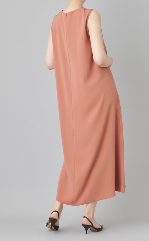 タックネックノースリーブワンピース