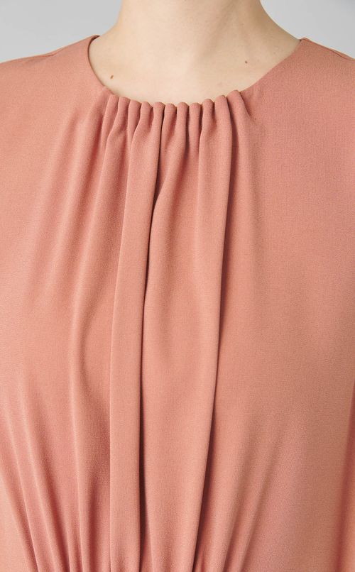 タックネックノースリーブワンピース