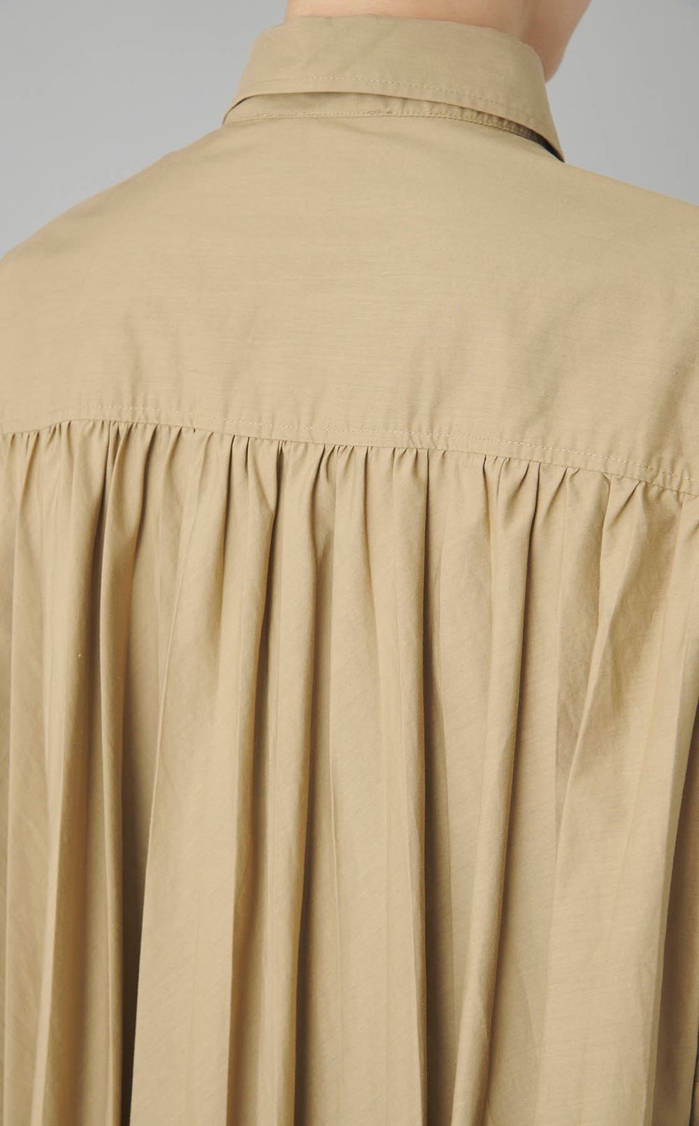 【reADdress】バックギャザーシャツ