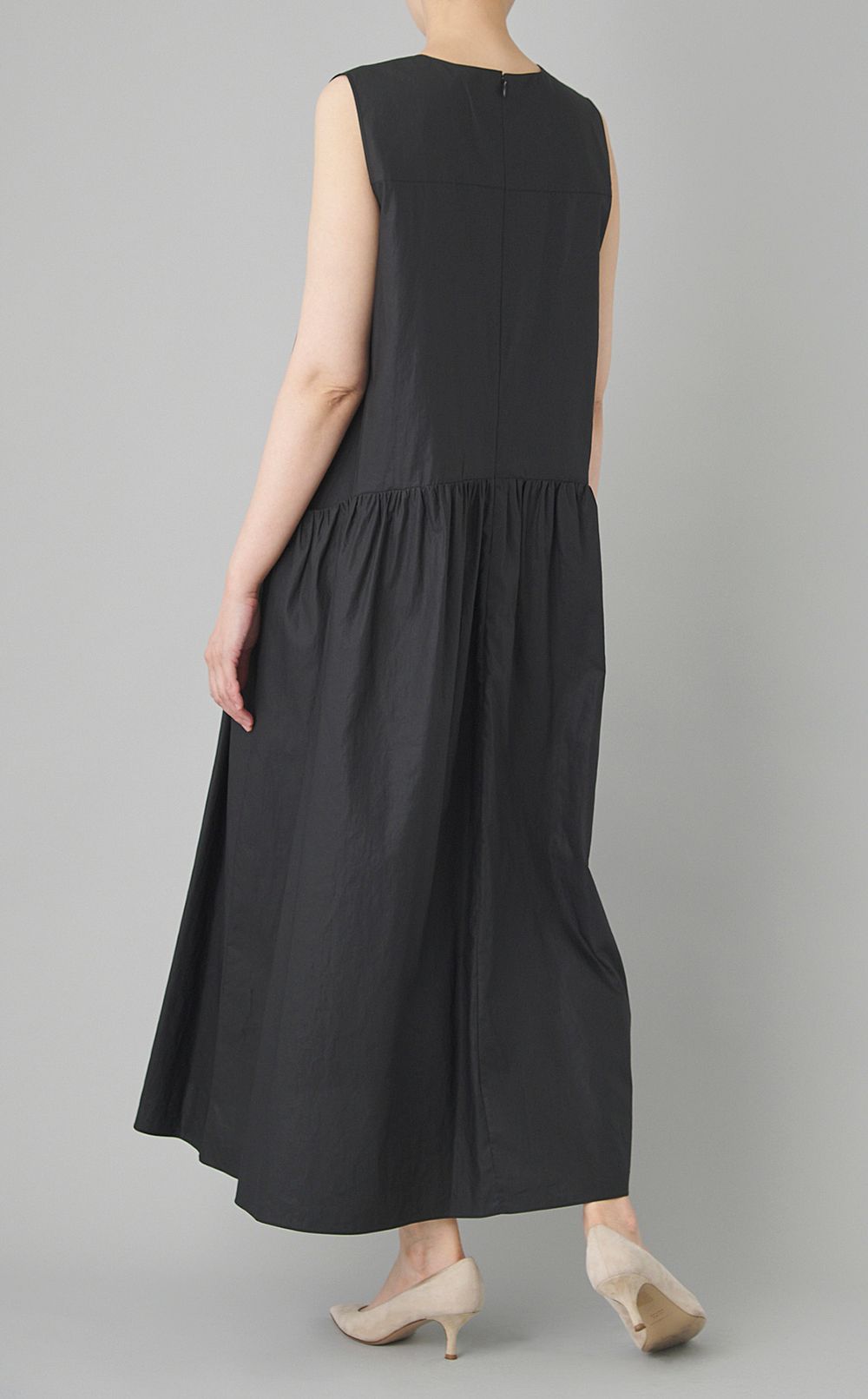 テントシルエットワンピース