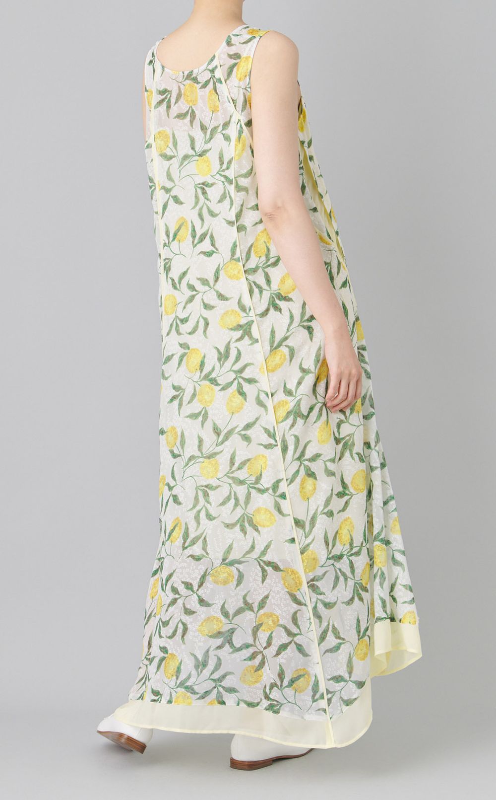 シフォンジャガードVネックワンピース