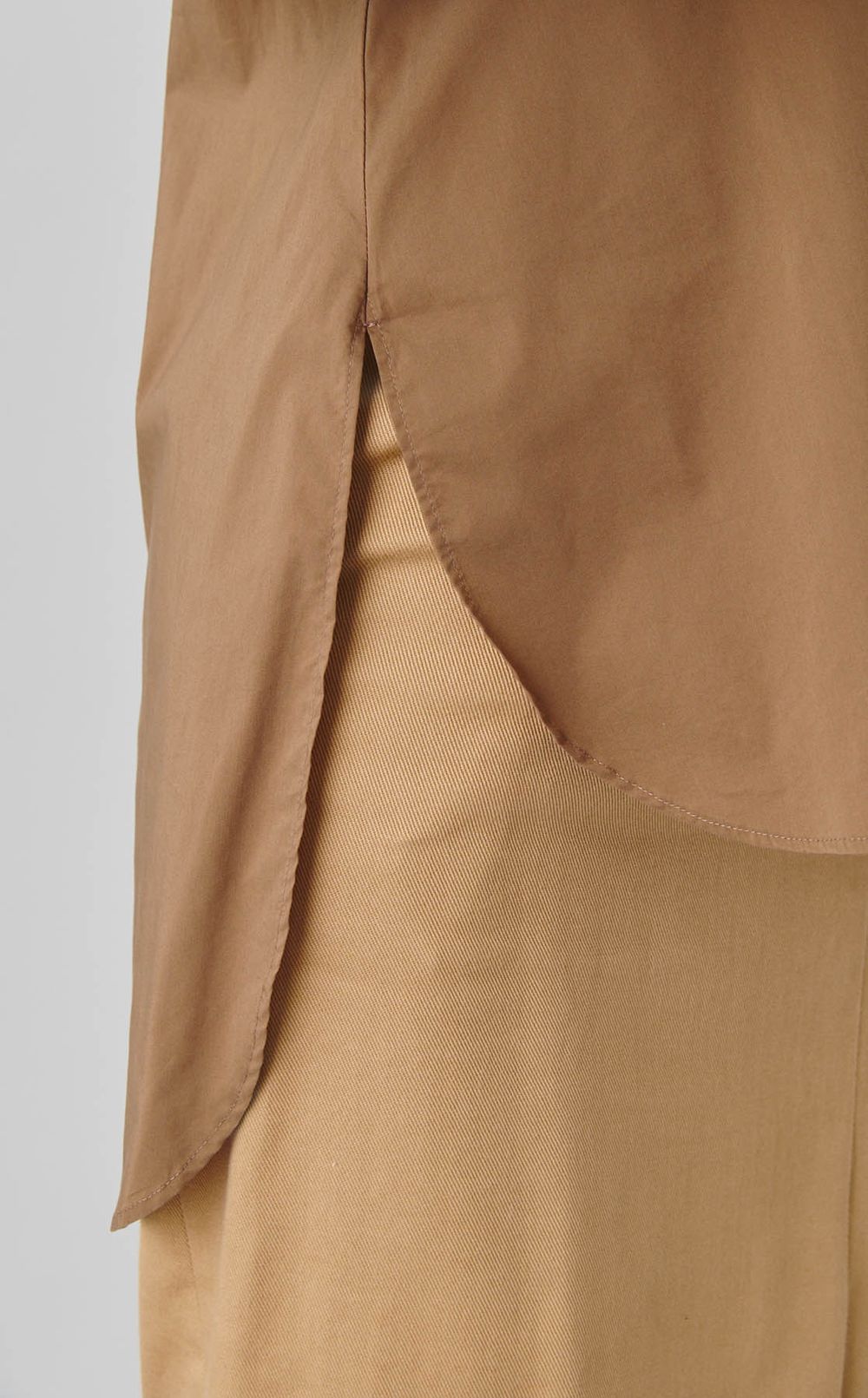 【reADdress】刺繍ブラウス