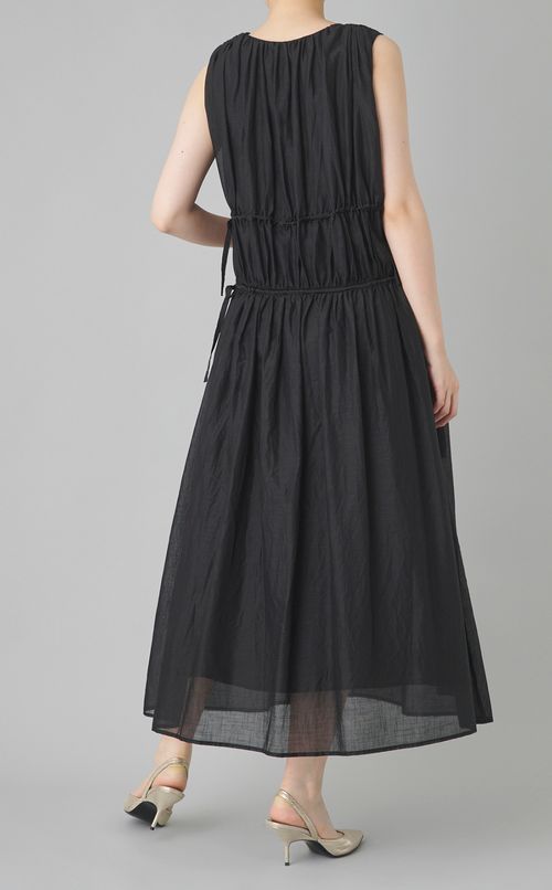 Vネックギャザーワンピース