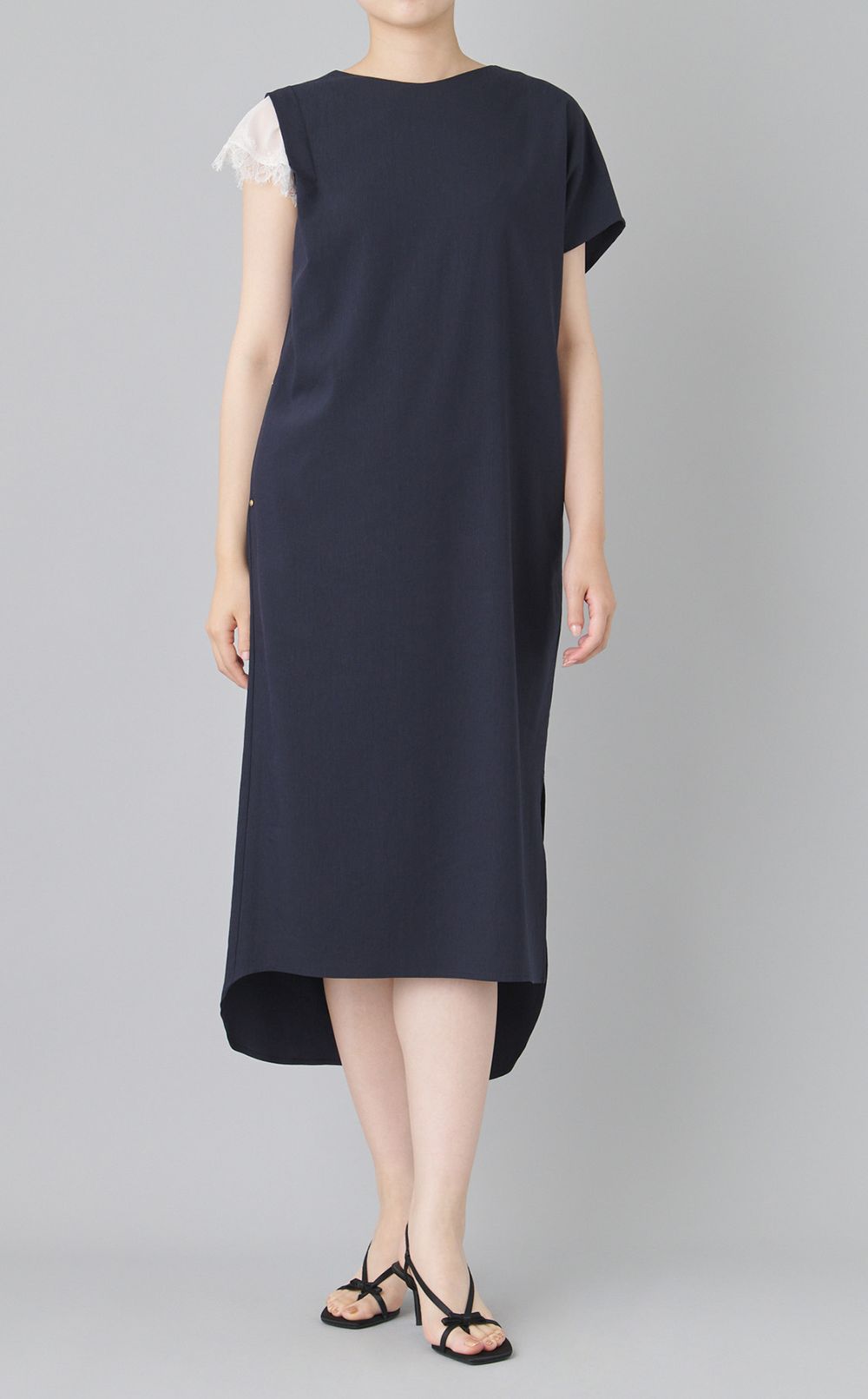 アシンメトリースリーブワンピース