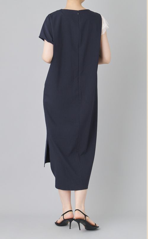アシンメトリースリーブワンピース