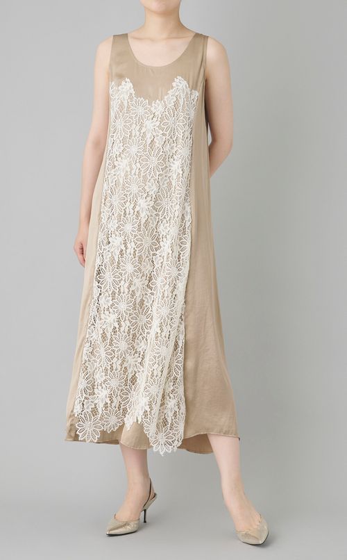 【reADdress】エンブロイダリーサテンワンピース