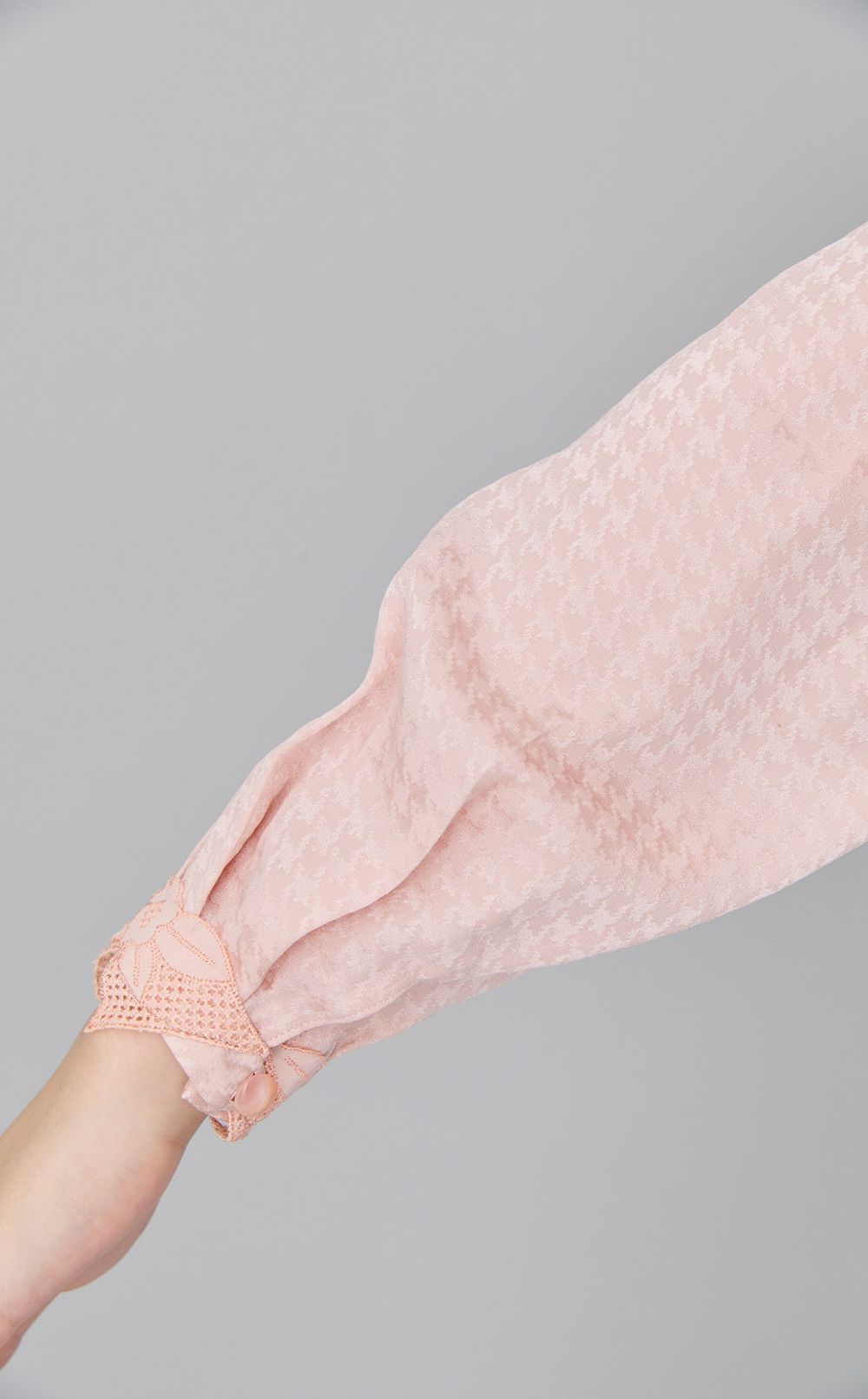 【reADdress】千鳥格子エンブロイダリーブラウス