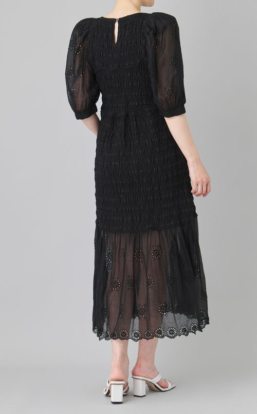 【reADdress】アイレットレースパフスリーブドレス