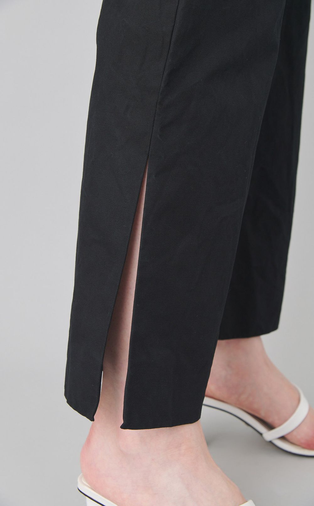 【reADdress】コットンソリッドスリット入りパンツ