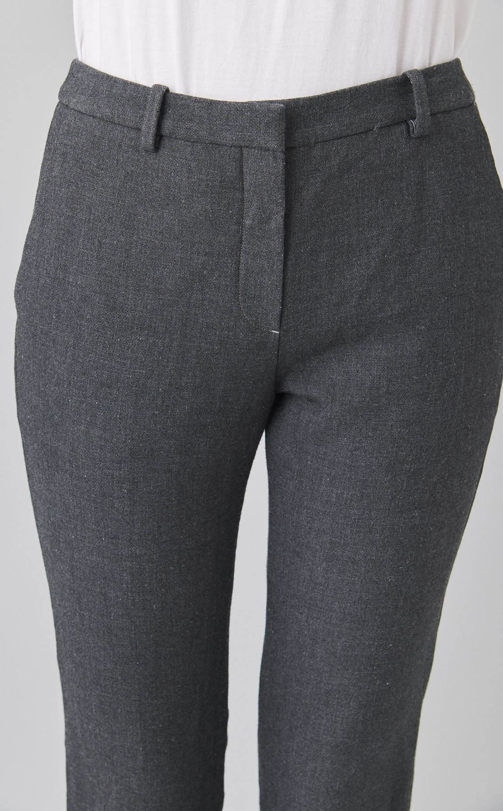 【reADdress】テーパードクロップドパンツ