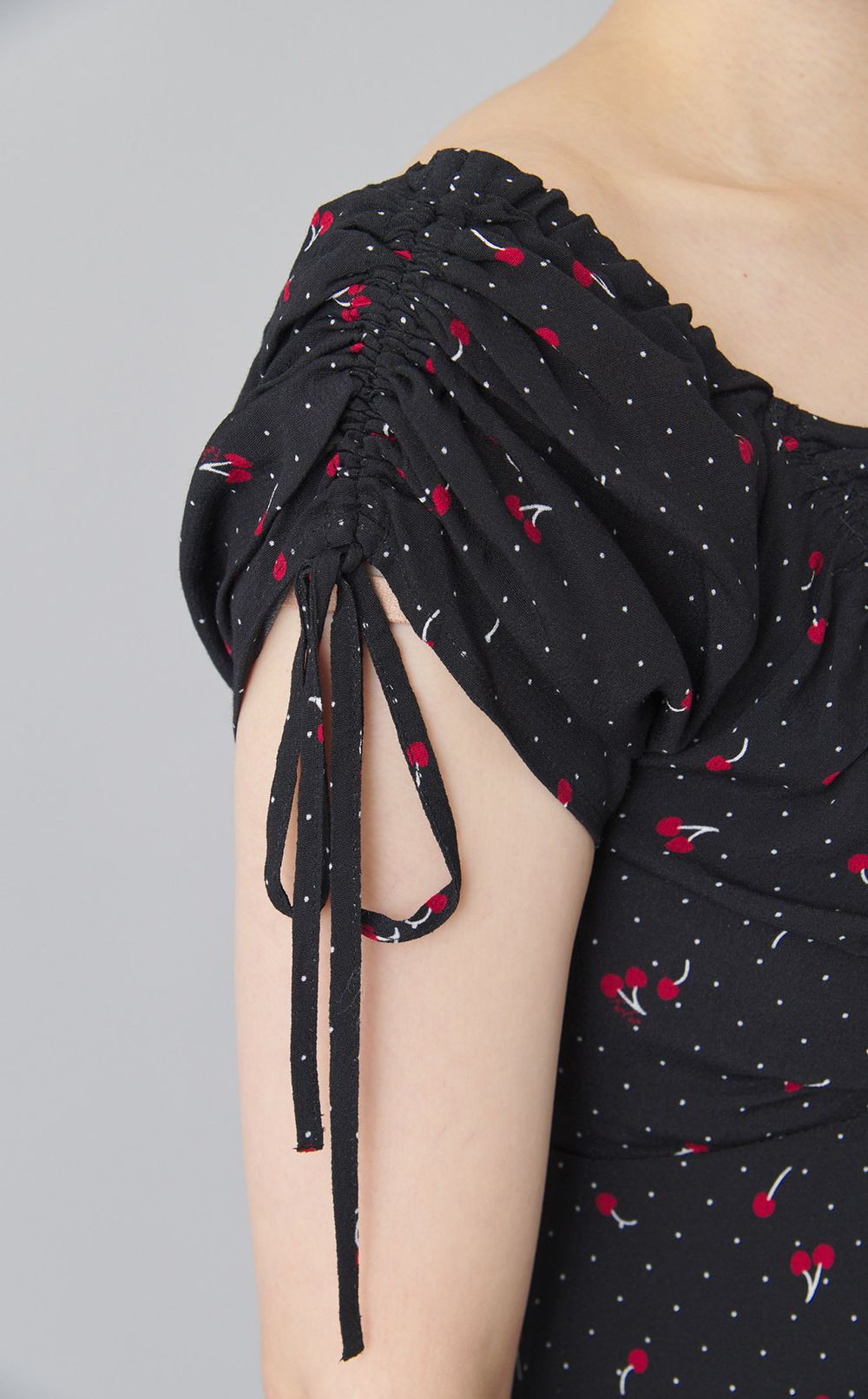 チェリープリントワンピース