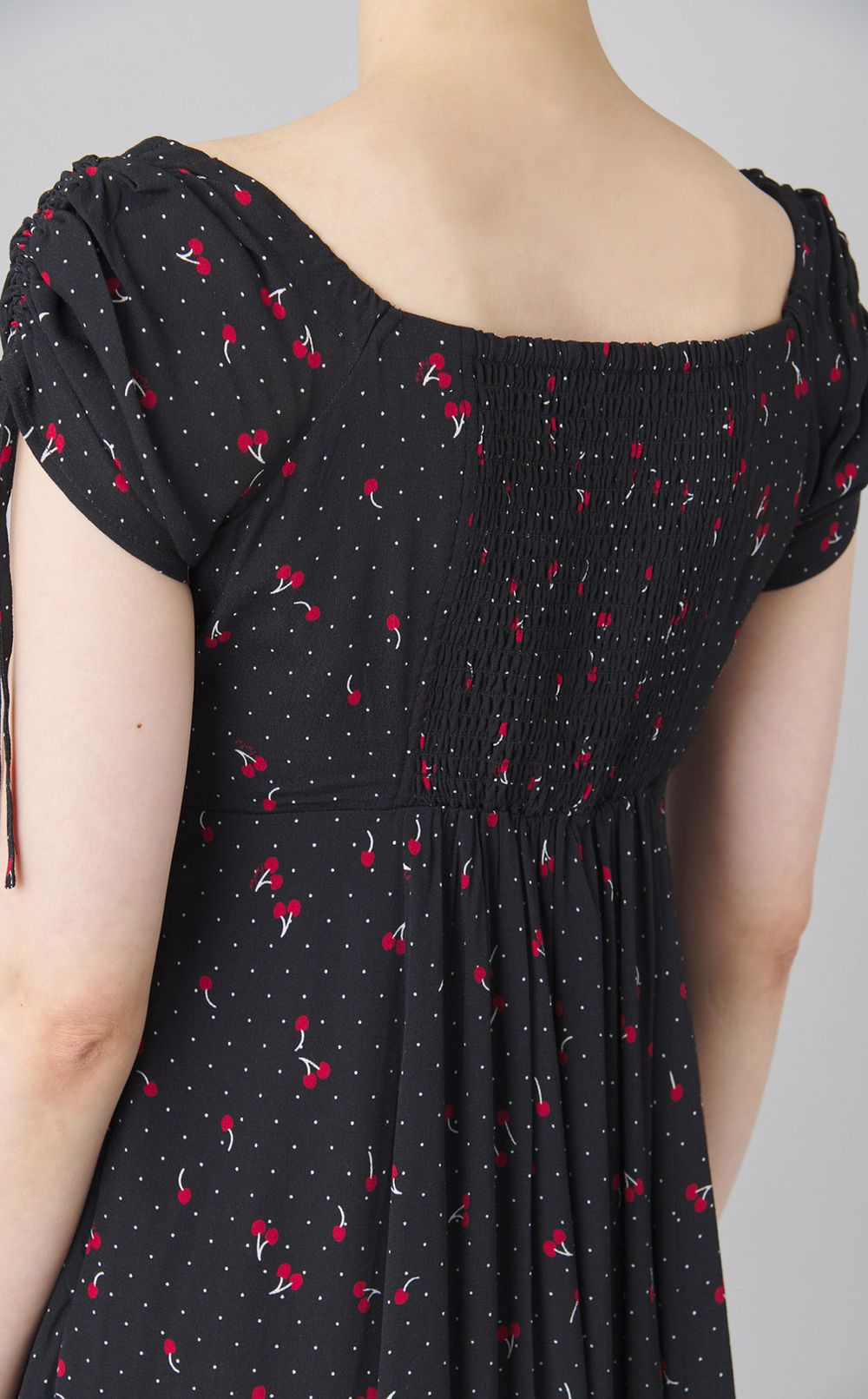 チェリープリントワンピース