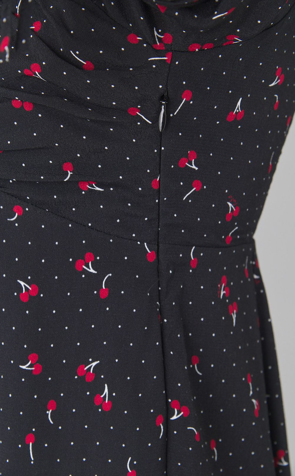 チェリープリントワンピース