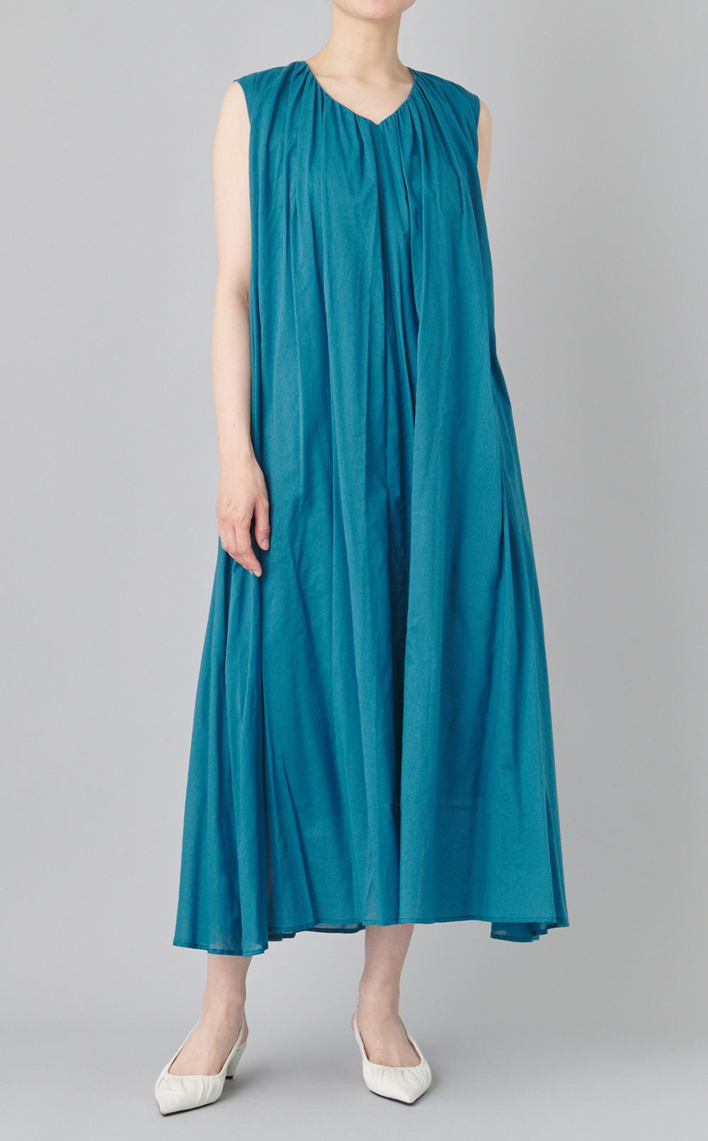 Vネックシアーローンワンピース