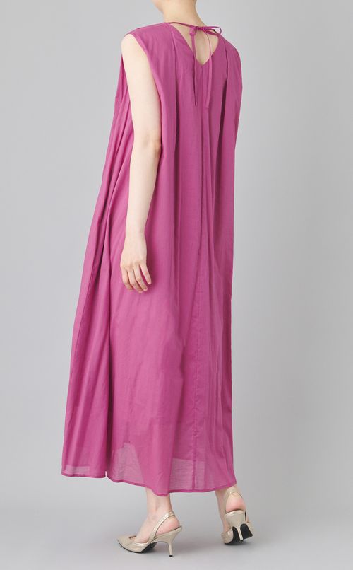 Vネックシアーローンワンピース