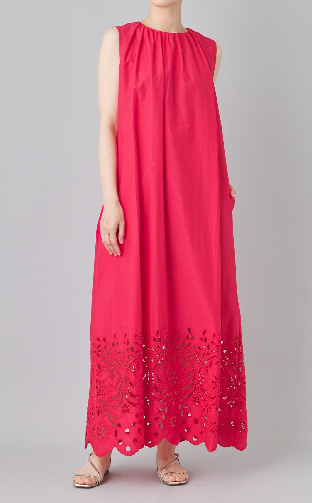 コットンレースノースリーブワンピース