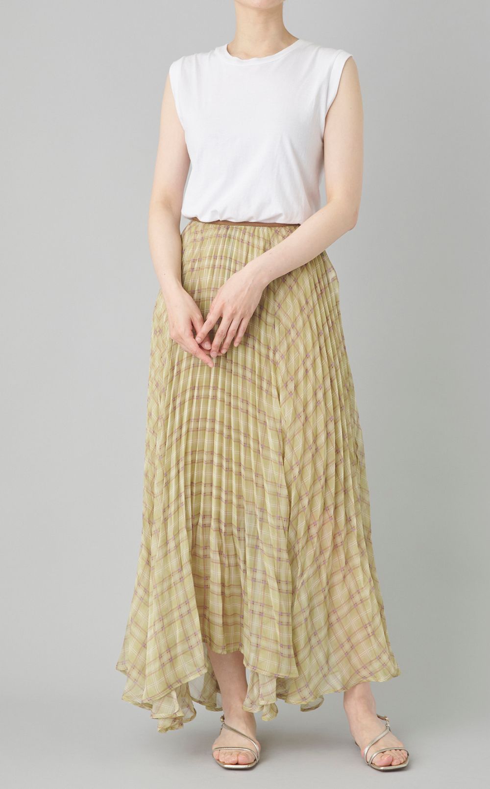 サーキュラープリーツスカート