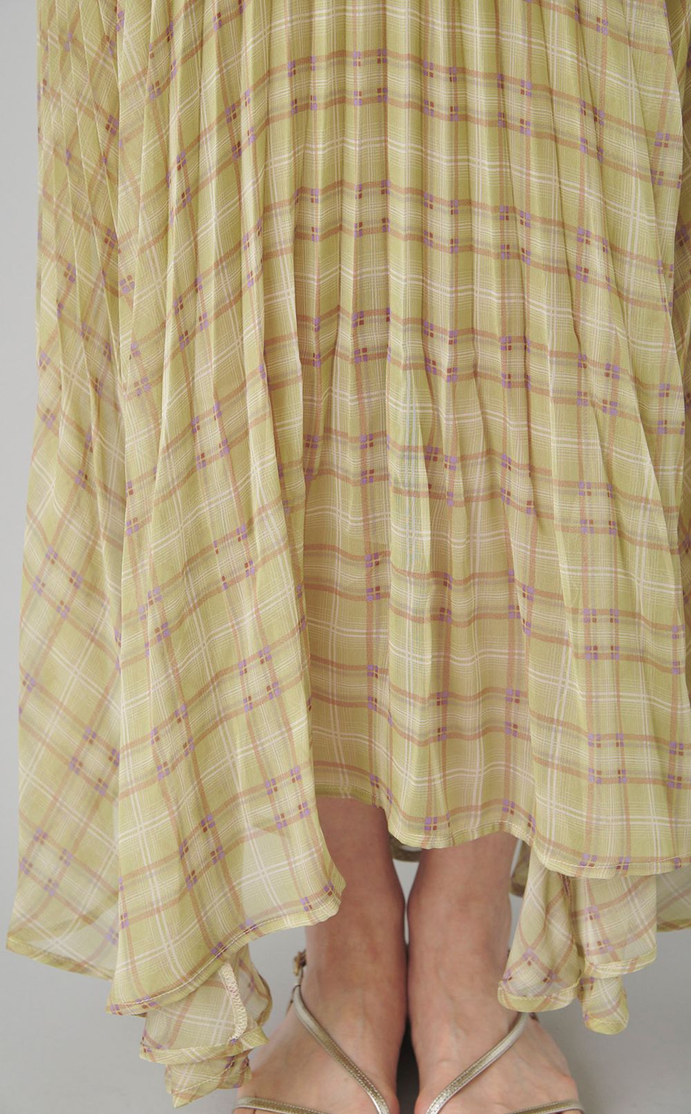 サーキュラープリーツスカート