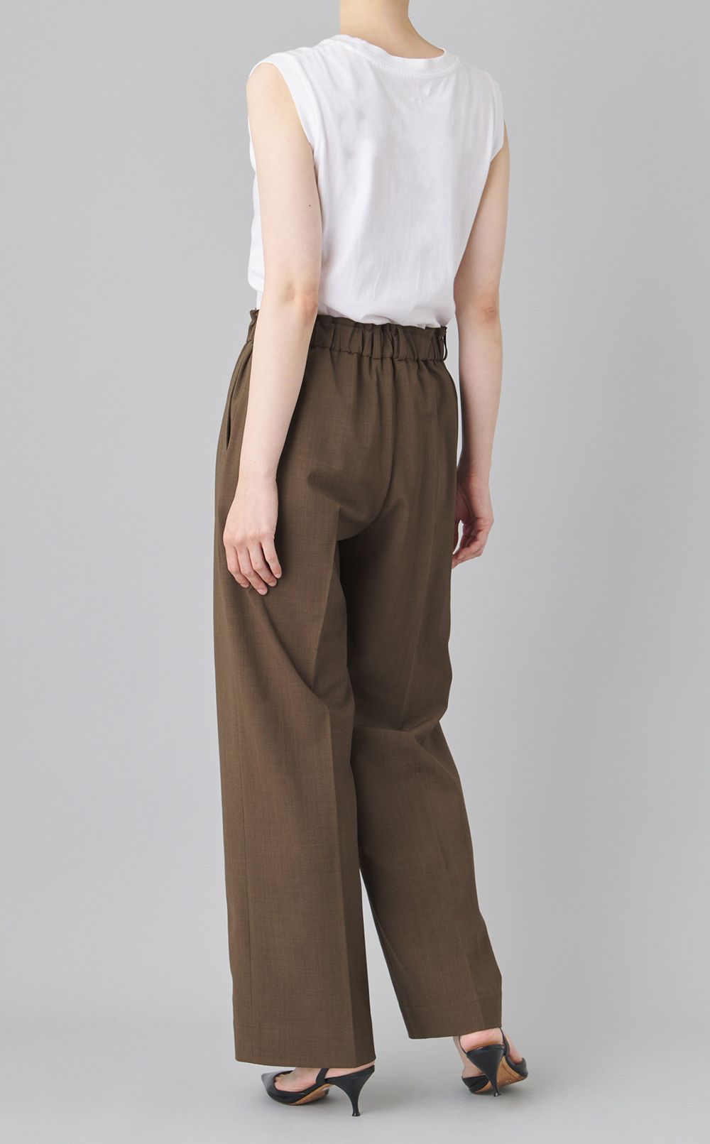 ストレッチウールストレートパンツ