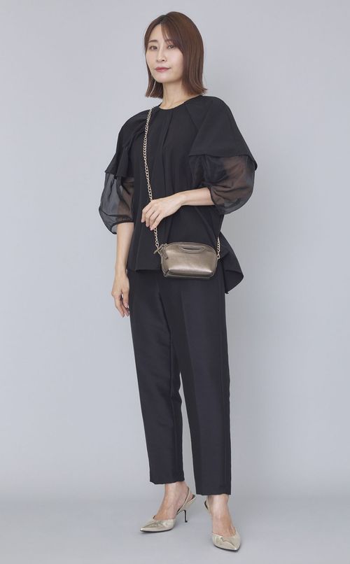 ハイウエストタックパンツ