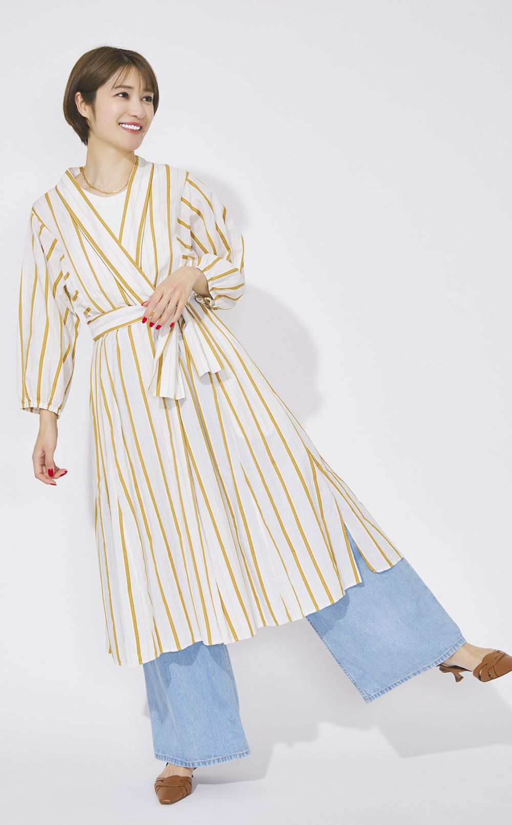 ストライプVネックワンピース