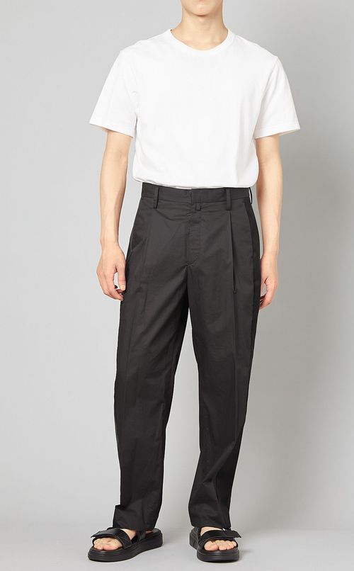 サイドラインパンツ