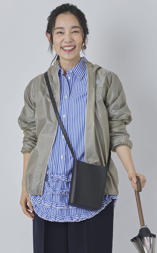 ストライプフリルプルオーバーブラウス