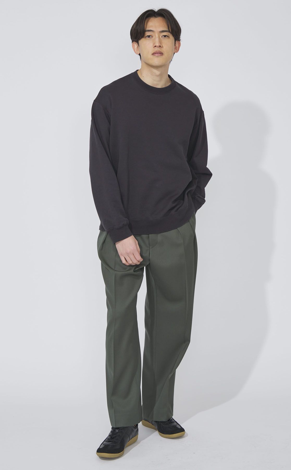 nonnotteバックサテンギャバジン 2タックワイドテーパードトラウザーズ BACK SATIN GABARDINE 2TUCK WIDE TAPERED TROUSERS - WUNDER