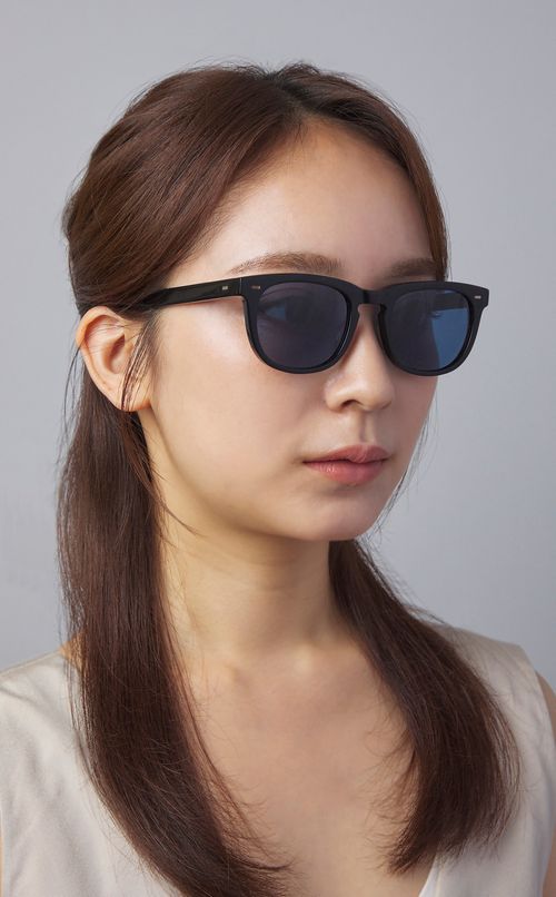 オフィサーサングラス