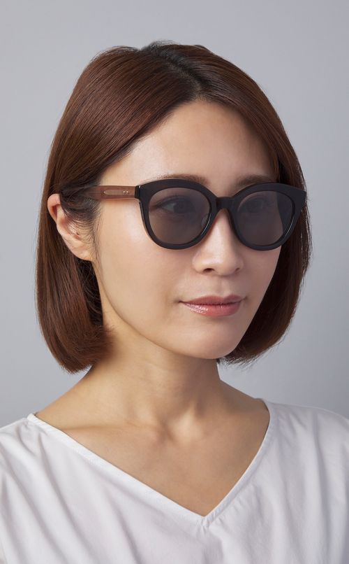 B0025サングラス