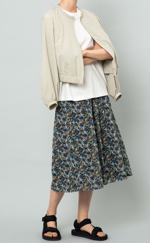 リバティプリントタックスカート