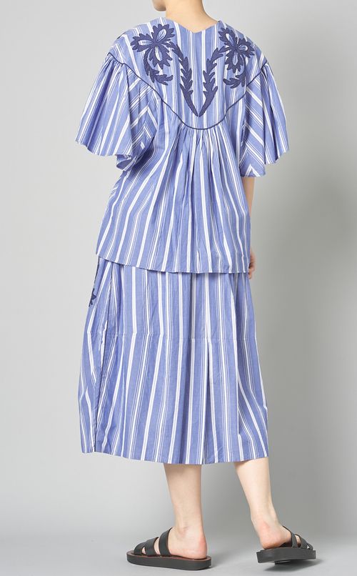 ストライプエンブロイダリーブラウス