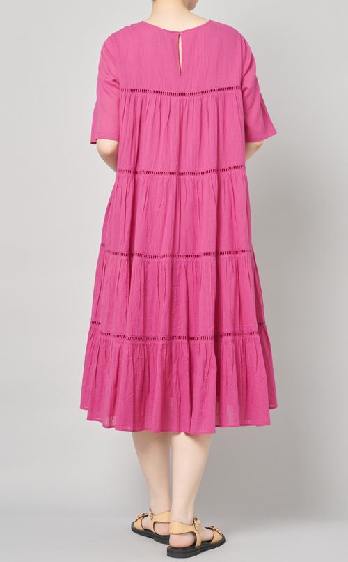 ハシゴレースティアードミディワンピース