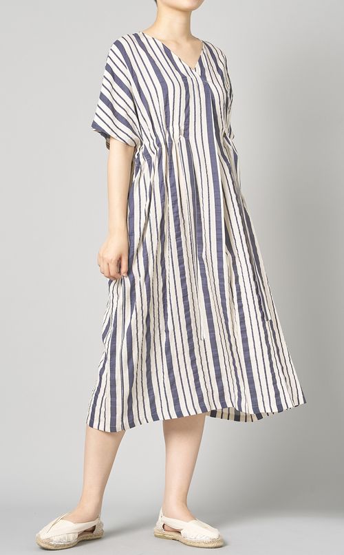 ストライプタックワンピース