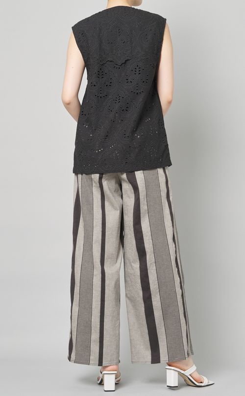 レースノーカラージレブラウス