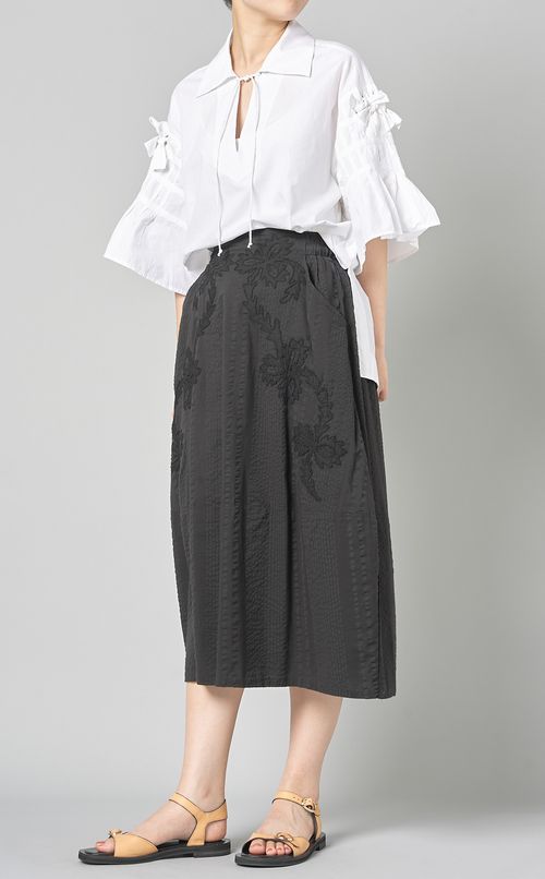 ストライプエンブロイダリースカート