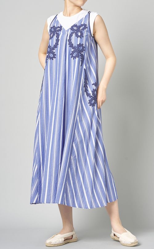 ストライプエンブロイダリーワンピース